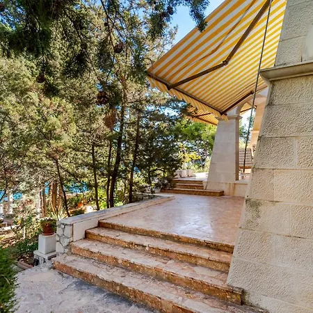 Villa Vita Villa *